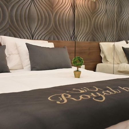 Appartamento Royal Park Belgrado Esterno foto
