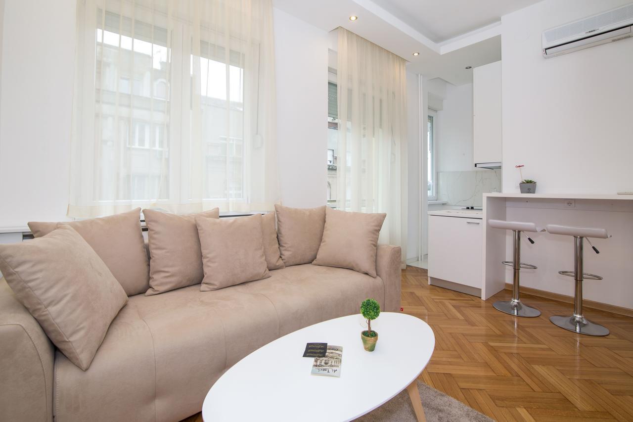Appartamento Royal Park Belgrado Esterno foto
