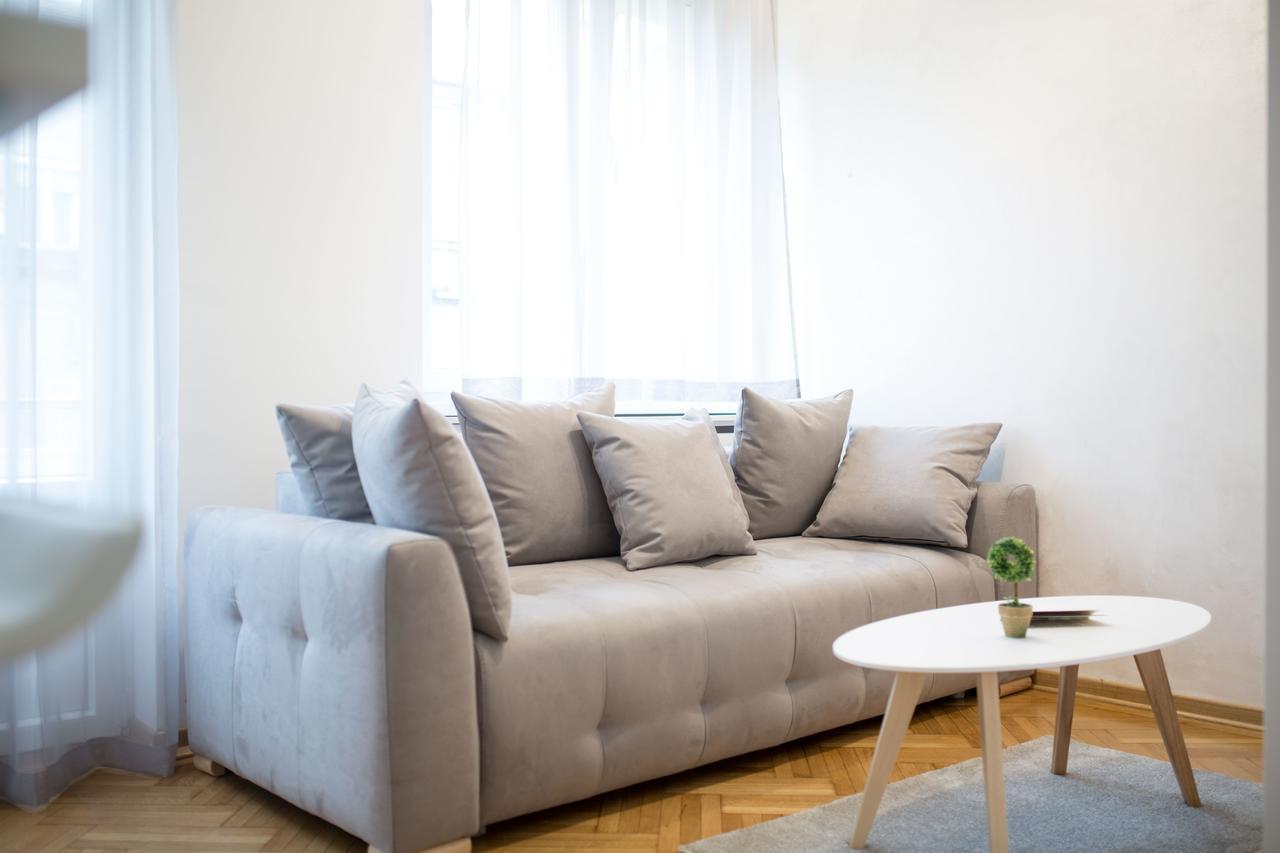 Appartamento Royal Park Belgrado Esterno foto